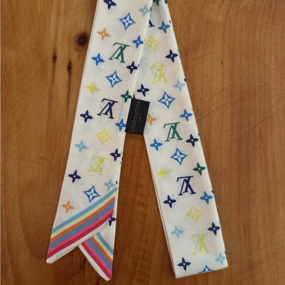 Louis Vuitton Black Multicolor Monogram Scarf - Picture 4 of 6